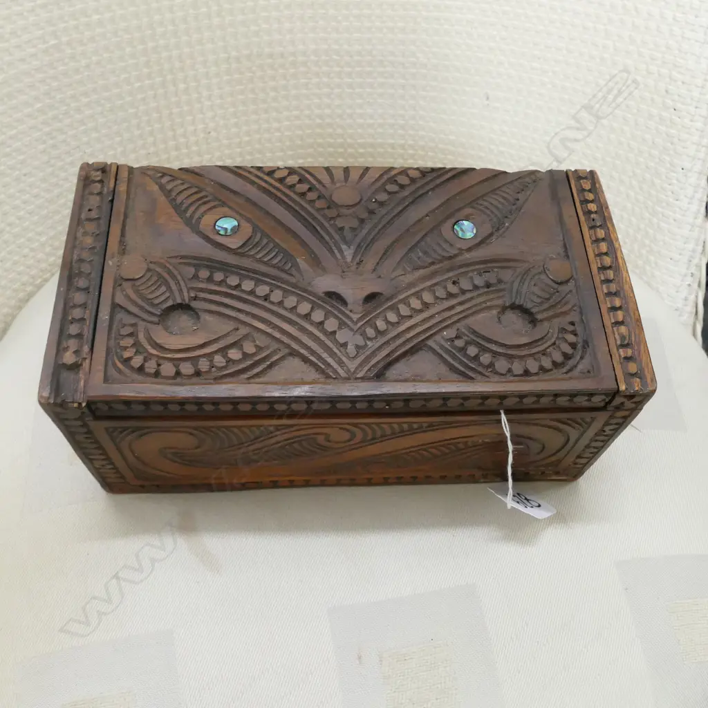 CARVED MAORI BOX 200MM L Image 1++