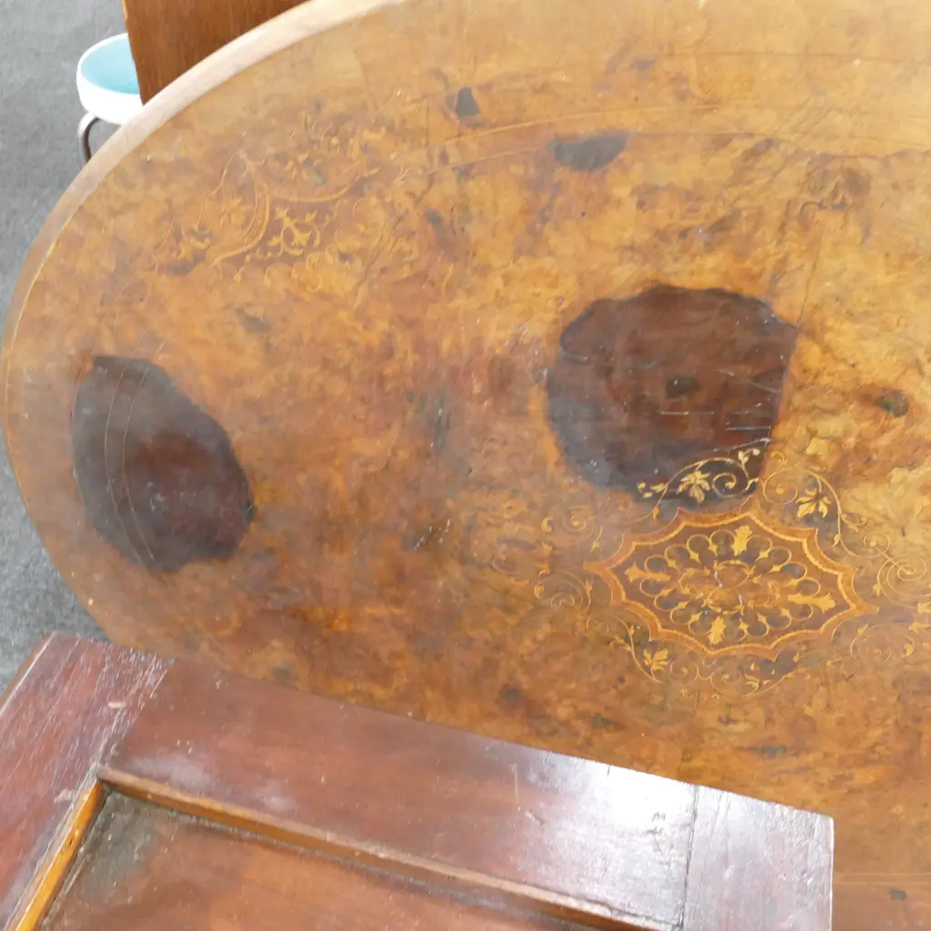 VICTORIAN LOO TABLE Image 1++