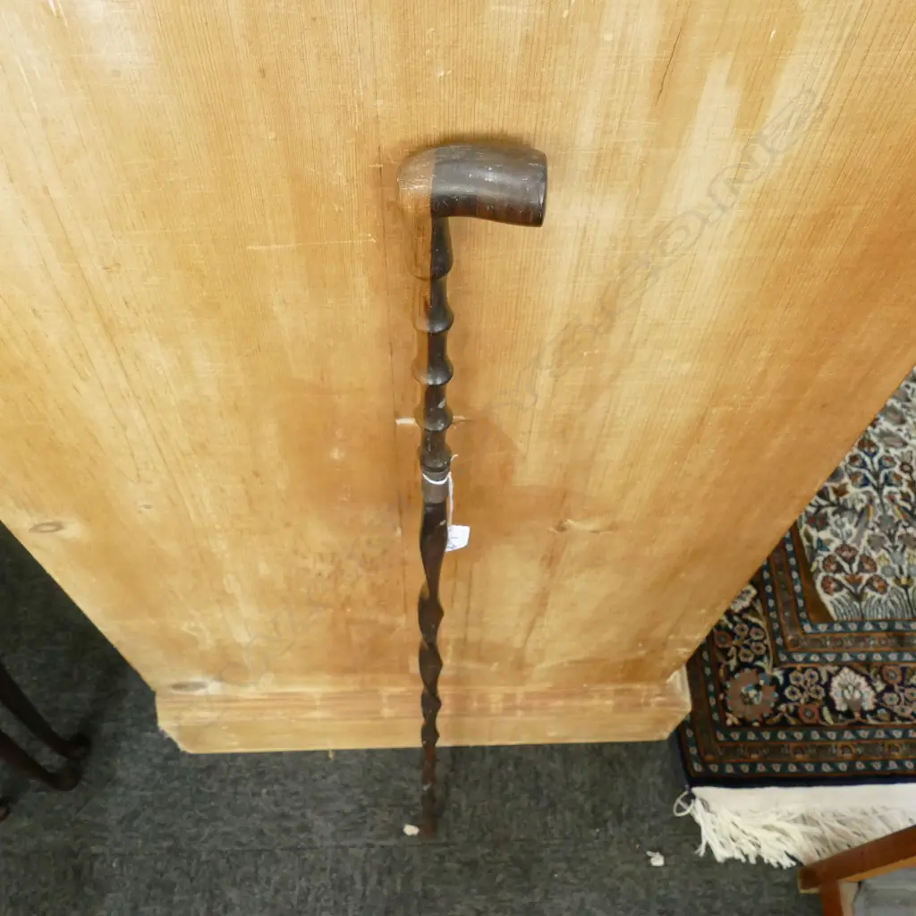 TWIST CARVED WALKING STICK L.900MM (18211) Image 1++