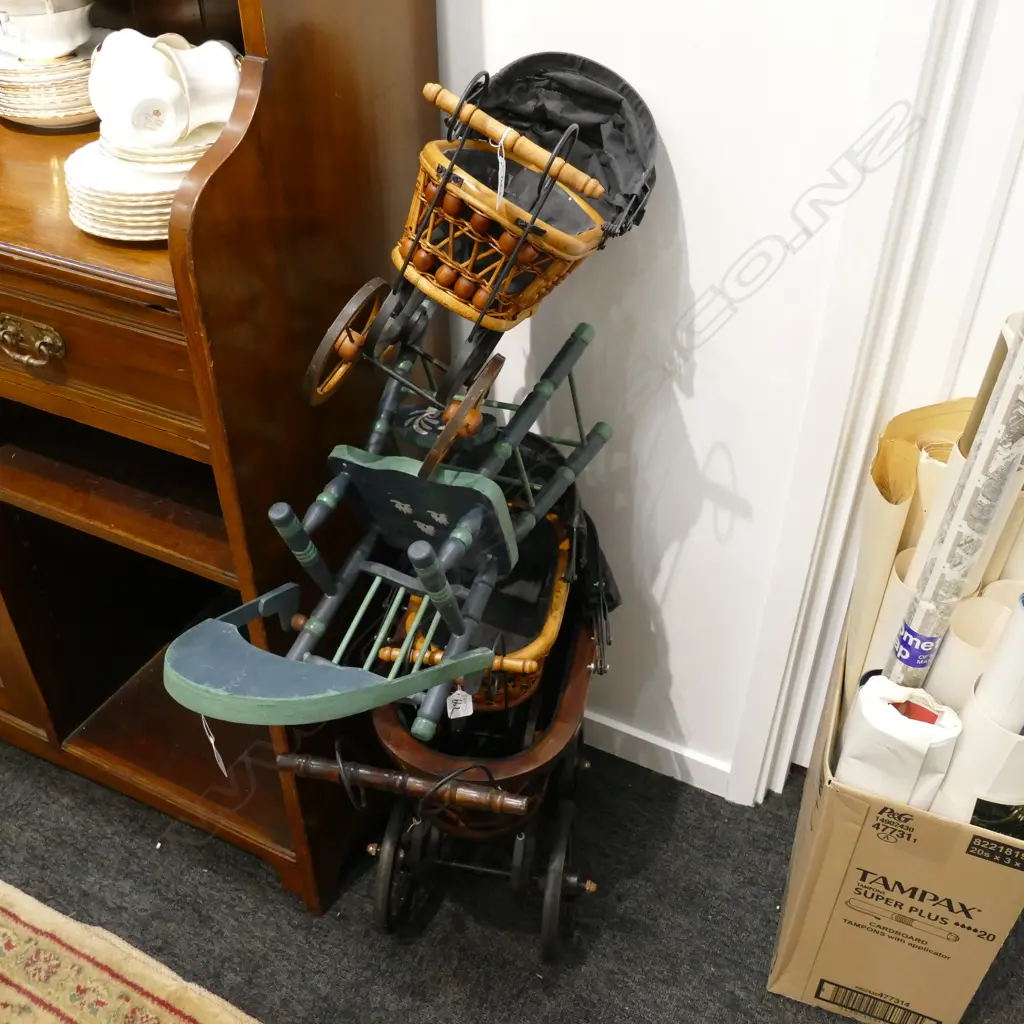 3 SMALL VICT STYLE PRAMS + HIGH CHAIR L460 MM Image 1++