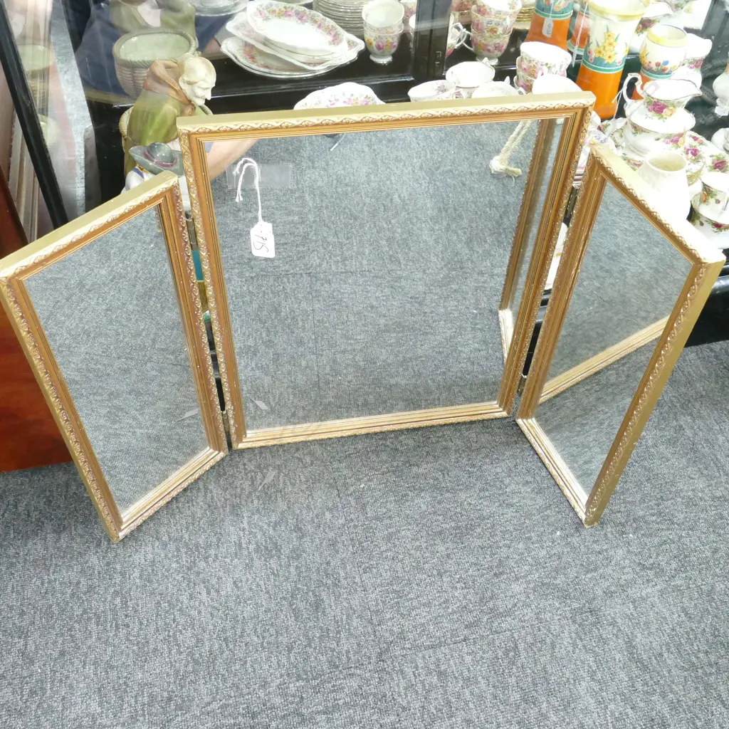 3 FOLD DRESSING TABLE MIRROR 490MM H Image 1++