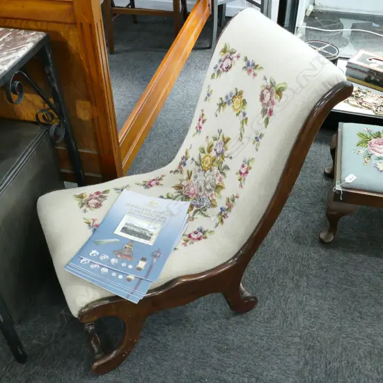 TAPESTRY BEDROOM CHAIR