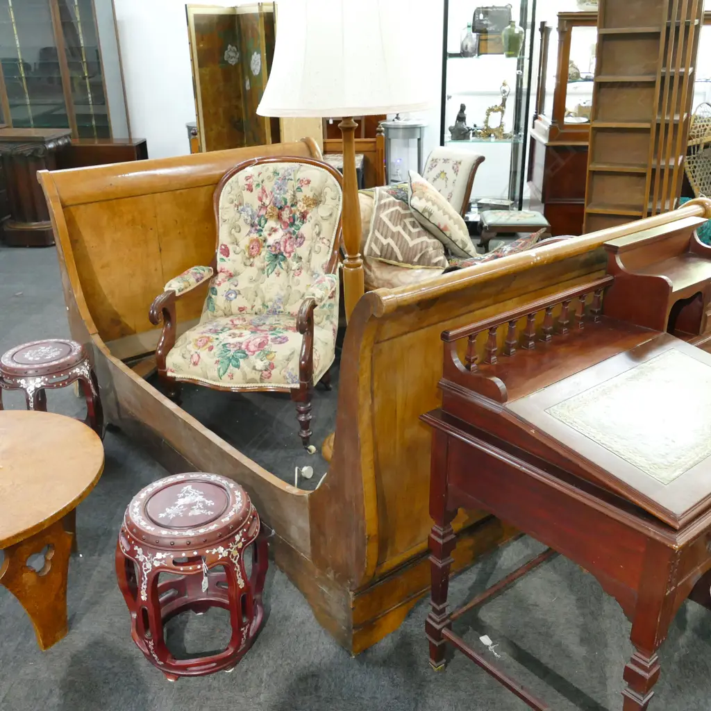 FRENCH ELM SLEIGH BED - DOUBLE Image 1++