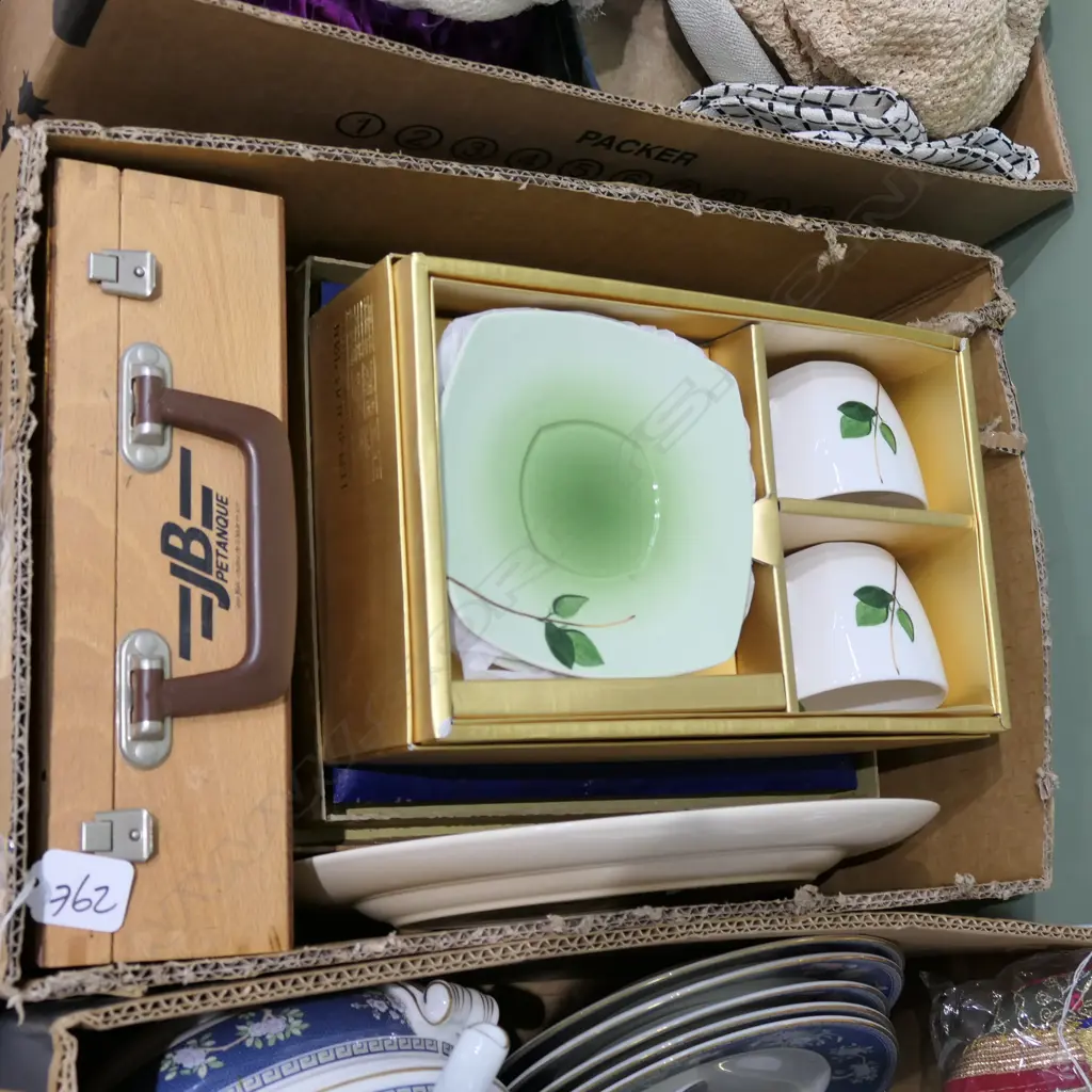 BOX LOT PETANQUE BALLS, COFFEE SET Image 1++