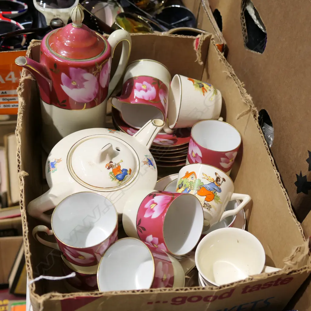 BOX LOT ART DECO DEMITASSE COFFEE SET & CHILDS TEA SET Image 1++