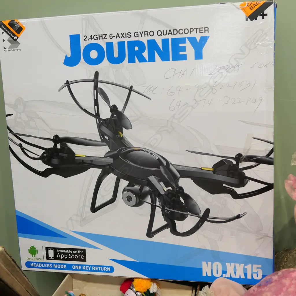 2.4 GHZ 6 AXIS GYRO QUADCOPTER DRONE IN BOX Image 1++