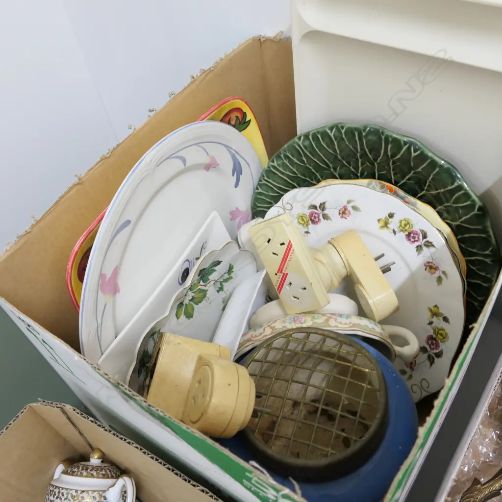 ASST. PLATES/ ROSE BOWL/ DOUBLE ADAPTORS  Image 1++