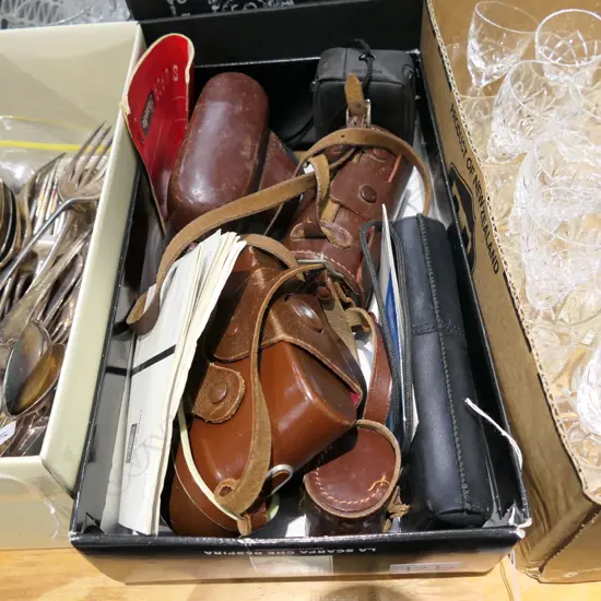 BOX LOT VINTAGE CAMERAS ETC