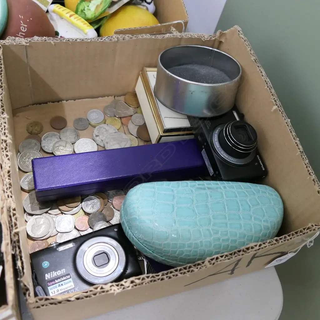 BOX LOT COSTUME JEWELLERY, COINS, 2 DIGITAL CAMERAS Image 1++