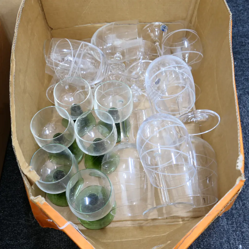 BOX LOT ASST. CRYSTAL GLASSES Image 1++