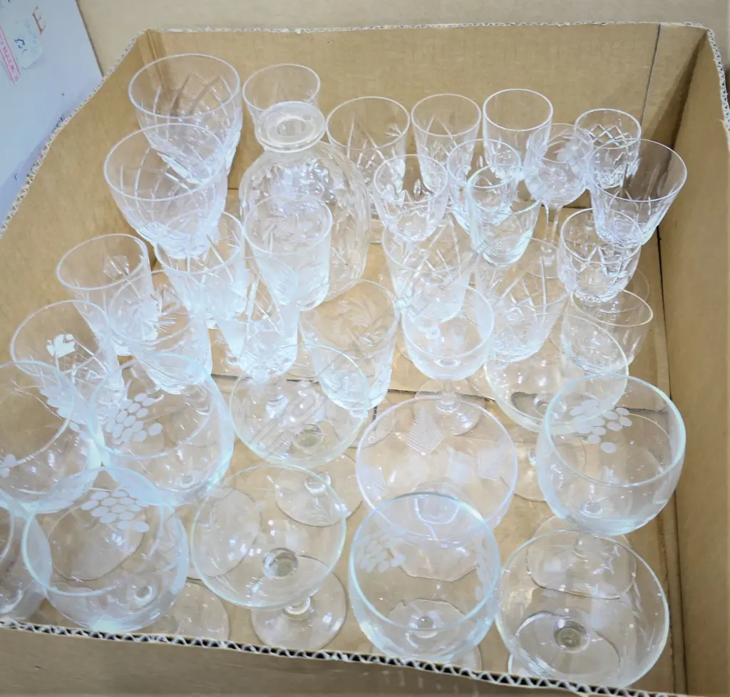 BOX LOT ASST. CRYSTAL GLASSES Image 1++