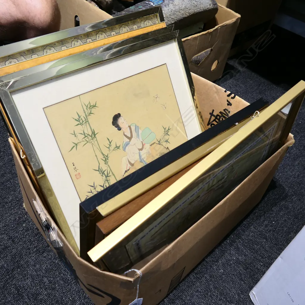 BOX LOT ASIAN SILK PAINTINGS Image 1++