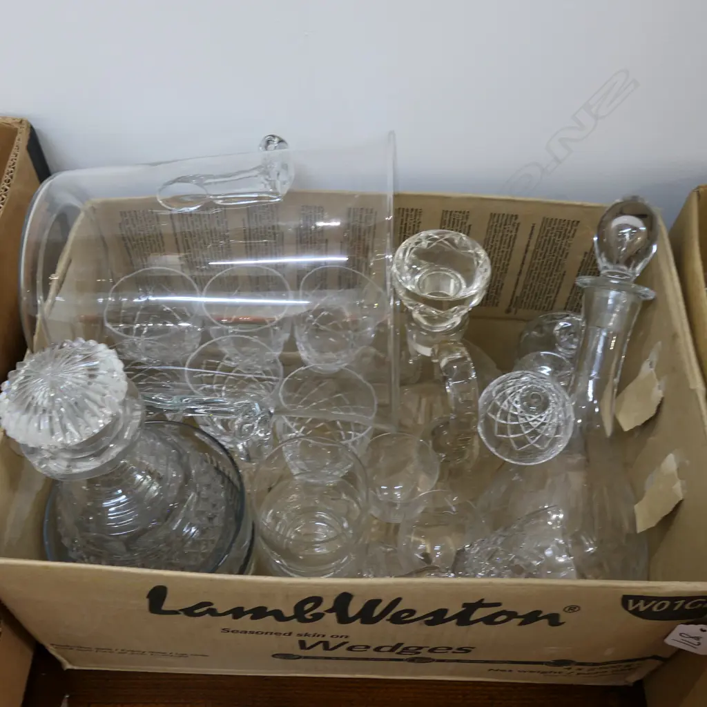 BOX LOT GLASS CHAMPAGNE BUCKET, DECANTERS ETC Image 1++