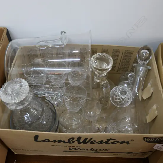 BOX LOT GLASS CHAMPAGNE BUCKET, DECANTERS ETC