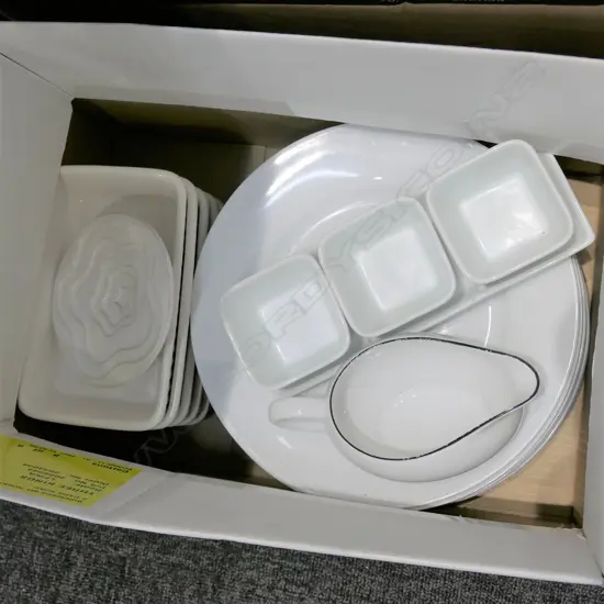 PART WHITE DINNER SET, ROUND DESIGN ETC.