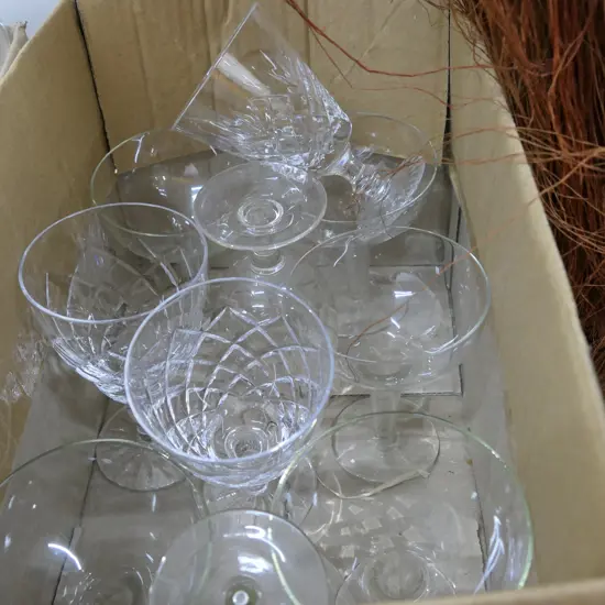 BOX LOT HOLLOWSTEM GLASSES ETC