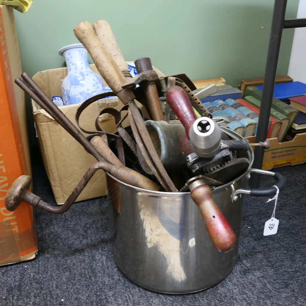 BOX LOT VINTAGE TOOLS Image 1++