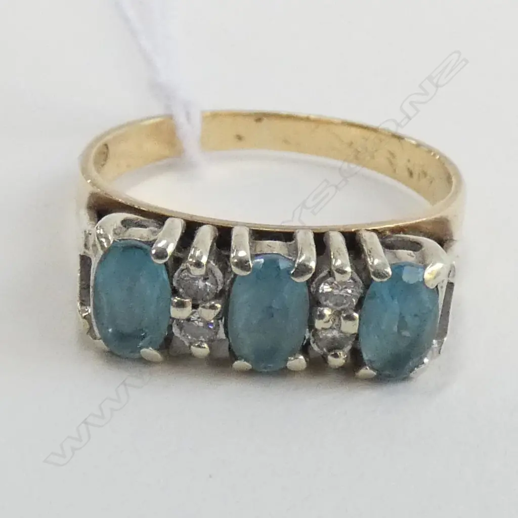 9CT PALE BLUE STONES? & DIAMOND DRESS RING 3GMS Image 1++