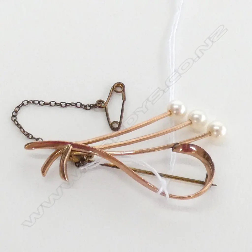 9CT GOLD & PEARL BROOCH Image 1++