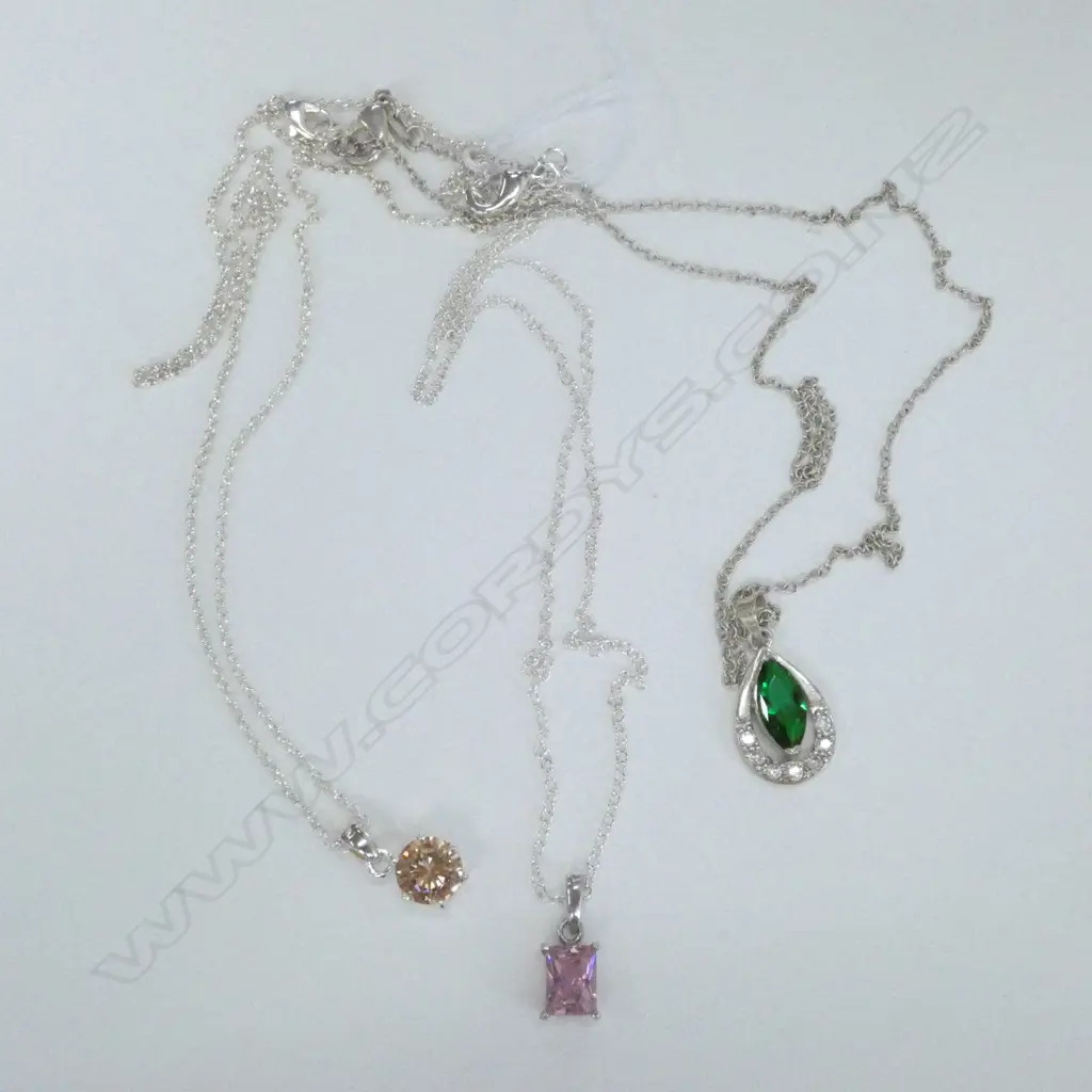 3 SILVER PENDANTS ON SILVER CHAINS Image 1++