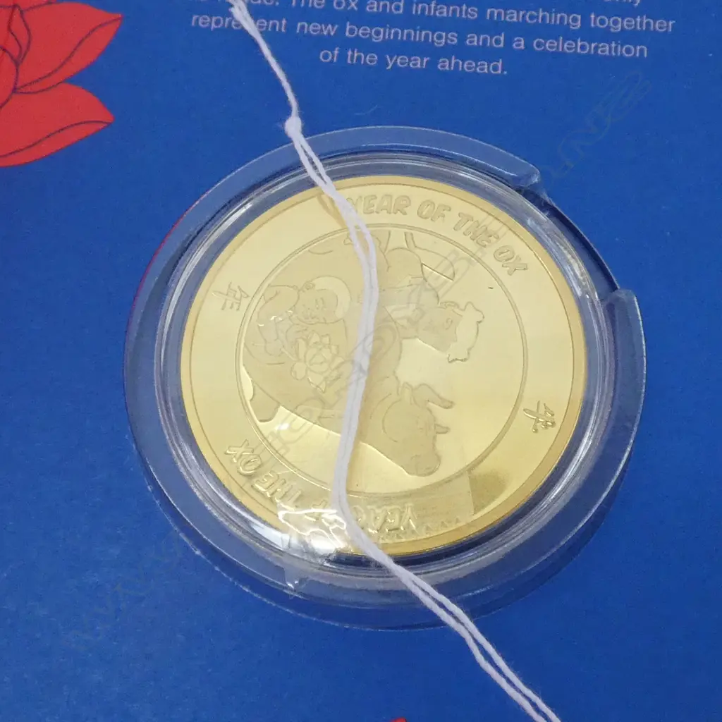 SILVER GOLD PLATED YR OF THE OX COMM. PROOF COIN  Image 1++