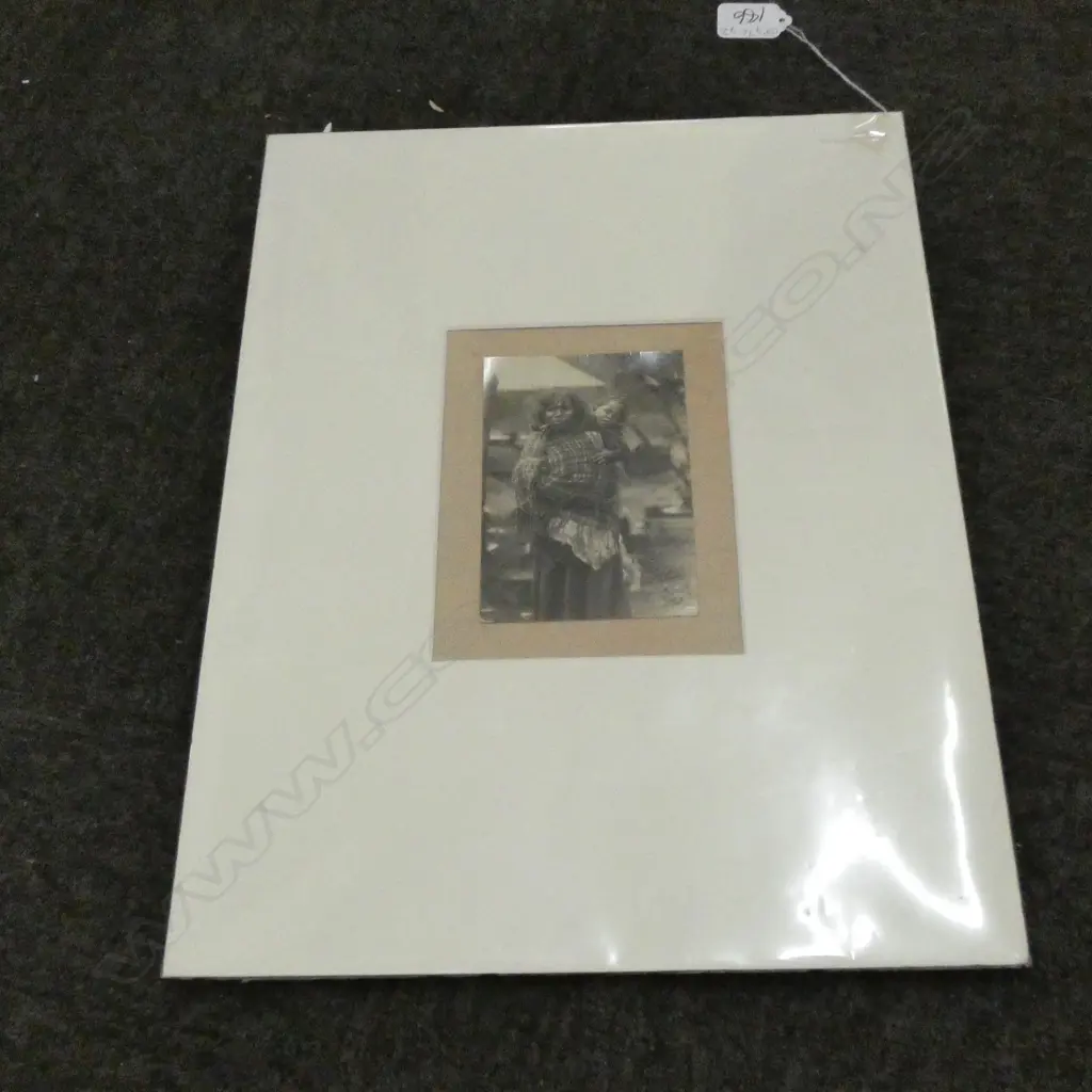 EARLY PHOTOGRAPH OF A MAORI WOMAN AND CHILD  85 X 125 MML Image 1++
