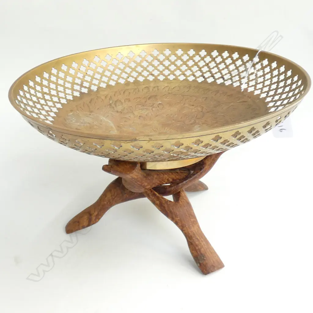 BRASS DISH ON FOLDING WOODEN STAND Image 1++