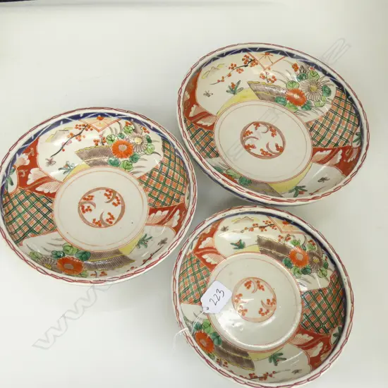 SET 3 JAPANESE KUTANI BOWLS MEIJI PERIOD...