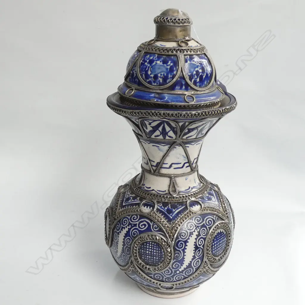 MOROCCAN LIDDED URN H 460 MM Image 1++