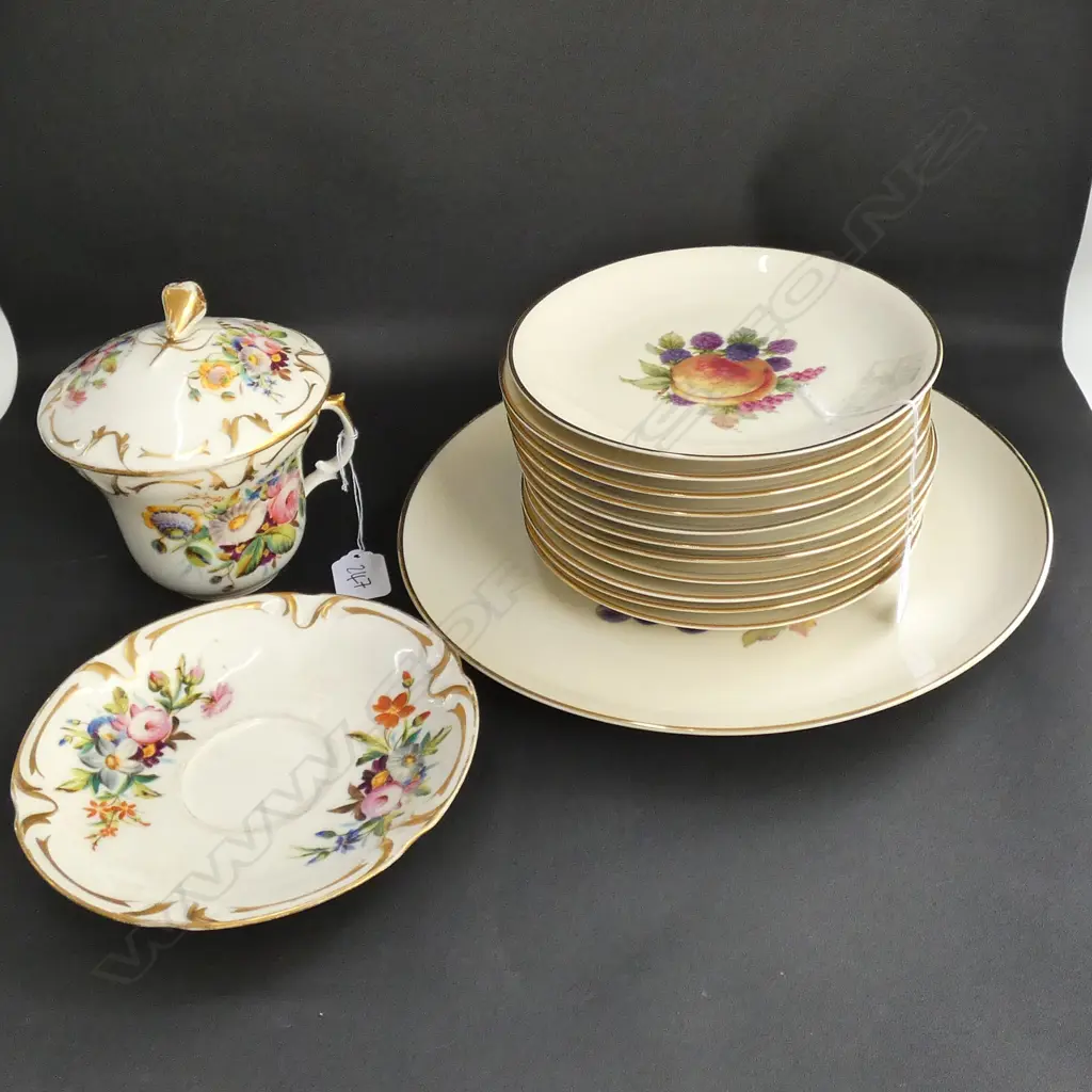 12 ARZBERG PLATES + GILT & FLORAL LIDDED CUP & SAUCER Image 1++