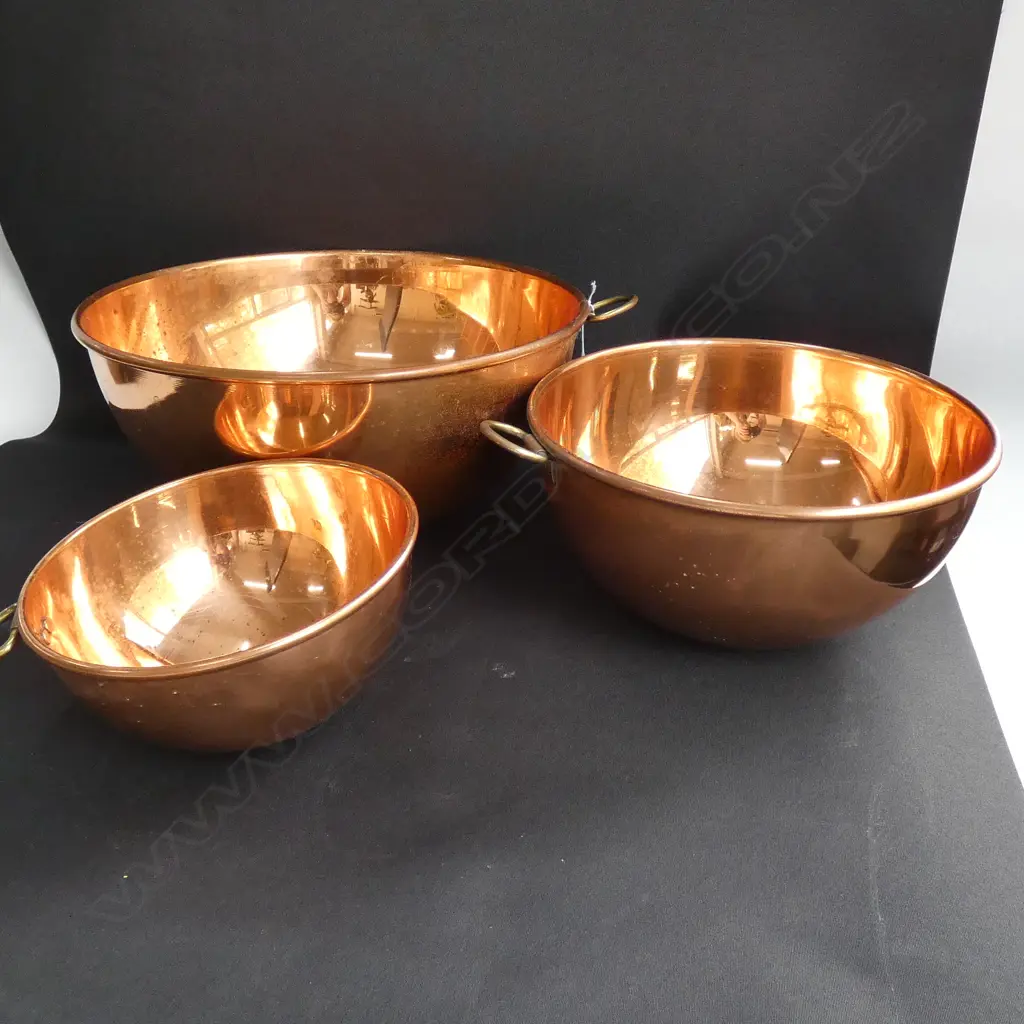 3 COPPER BOWLS LARGEST 260MM DIA Image 1++