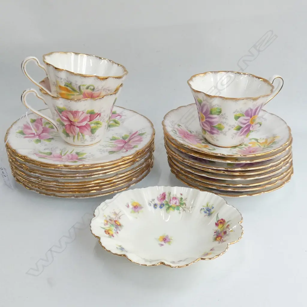 20 PCE R/STAFFORD 'AZALEA' TEA SET + BONE CHINA DISH Image 1++