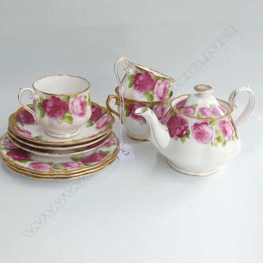 3 R/ALBERT OLD ENGLISH ROSE TRIOS + TEAPOT Image 1++