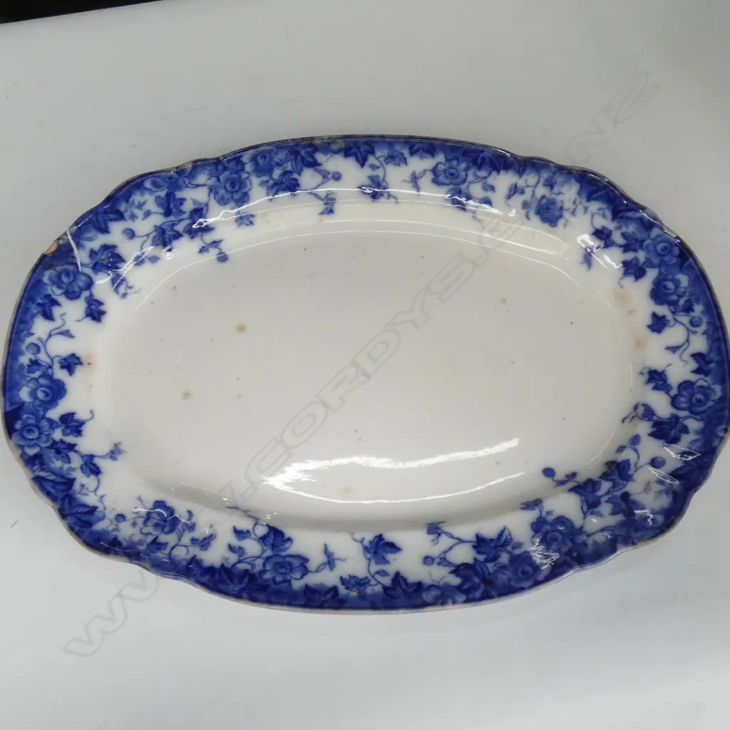 AN ANTIQUE B + WHITE PLATTER N.Z.F.C.A LTD D 450 MM Image 1++