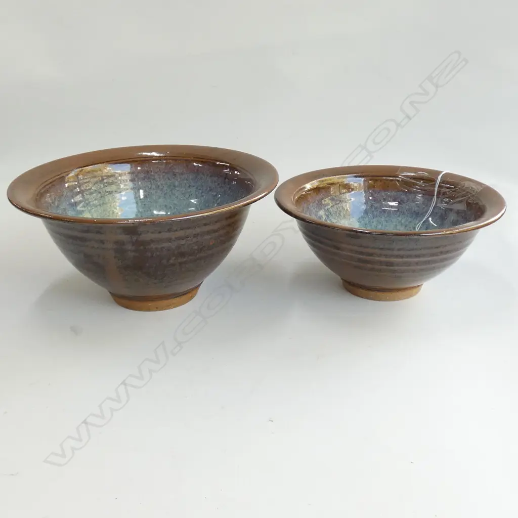 2 PETER STICHBURY SMALL BOWLS CHUN GLAZE 180MM DIA Image 1++