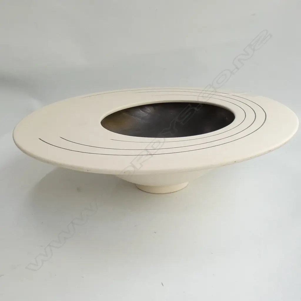 '81 SIGNED STUDIO CERAMIC BOWL 370MM DIA Image 1++