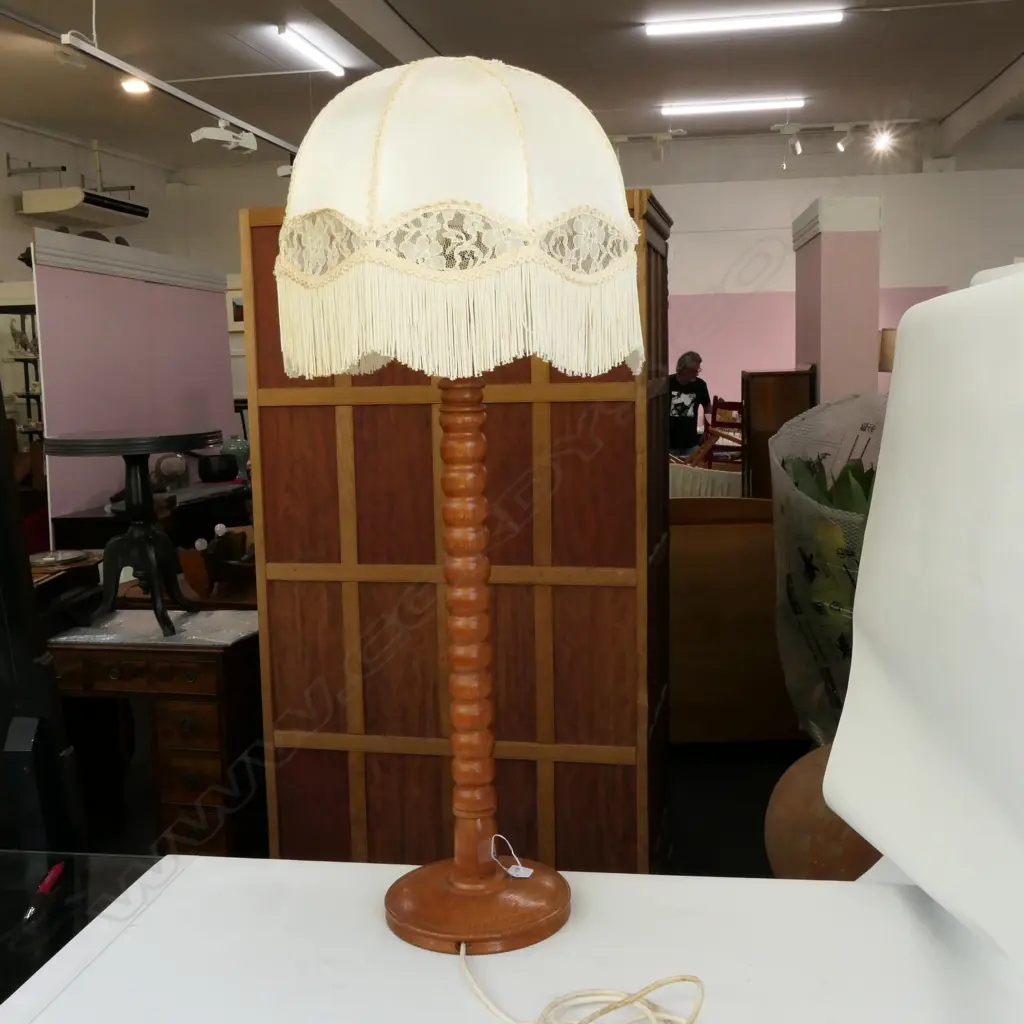 TASSELLED LAMP H. 830MM Image 1++