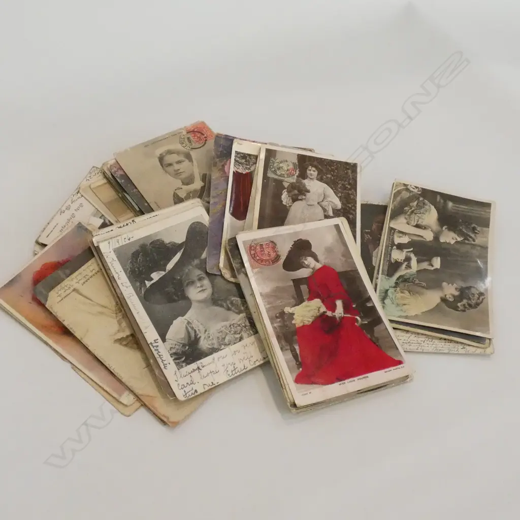 SEL. EARLY 20thC BEAUTIES/LADIES POSTCARDS APROX 90 Image 1++