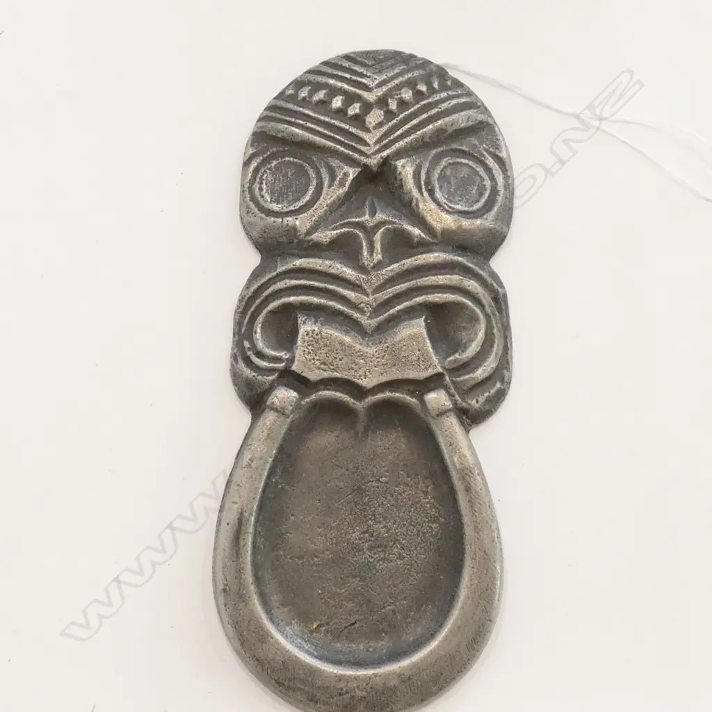 A GOOD PEWTER MAORI DESIGN PIN DISH D 190 MM Image 1++