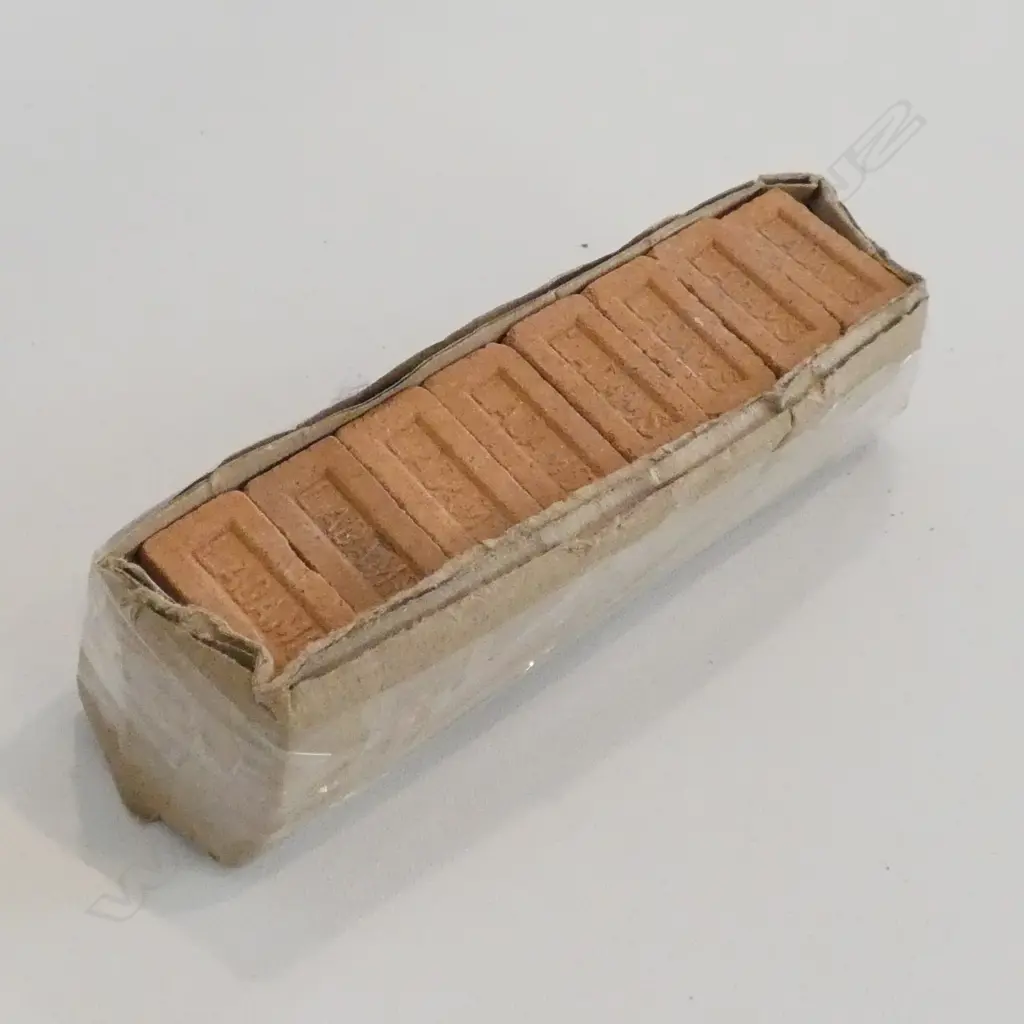 SMALL BOX OF LUKE ADAMS KIDDIE BRICKS APPROX  24 Image 1++