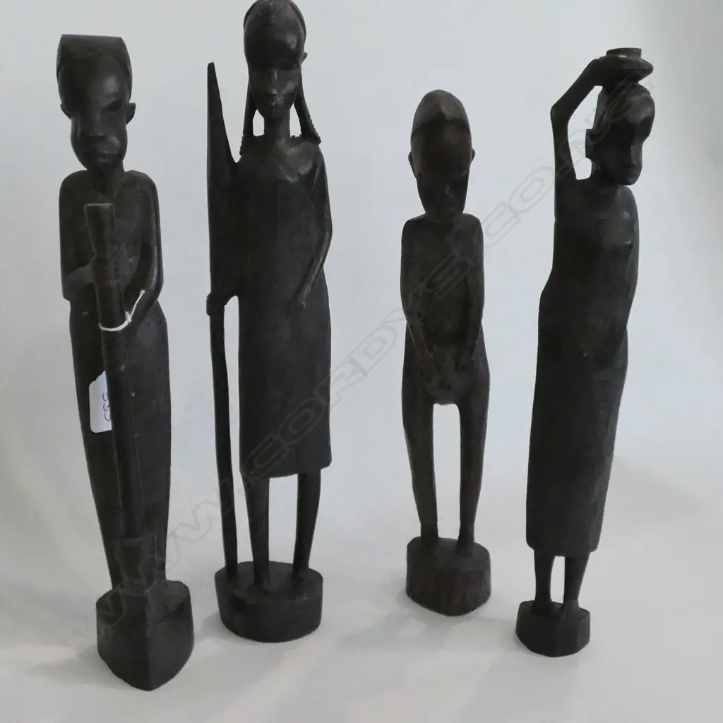 4 CARVED WOODEN AFRICAN FIGURES H. 390MM  Image 1++