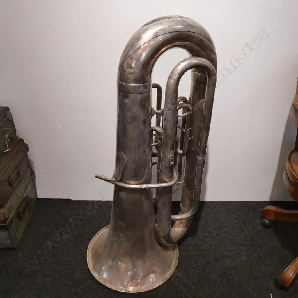 TUBA NO MOUTH PIECE Image 1++
