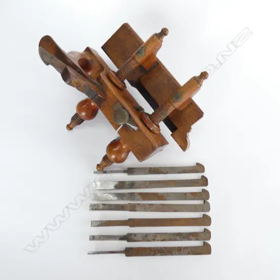 MATHIESON PLOW PLANE L. 260MM AND 7 IRONS