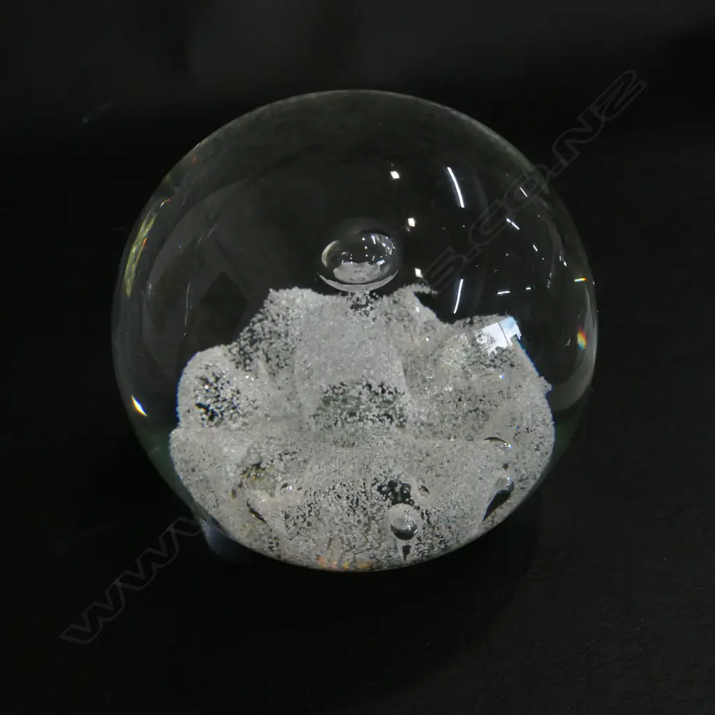 CAITHNESS PAPERWEIGHT - BOXED WITH CERT. Image 1++