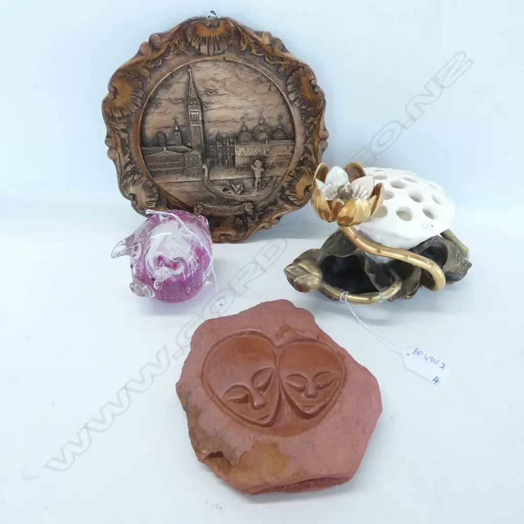 PINK ART GLASS PIG, LOTUS ORNAMENT, PLATE AND CARVED STONE Image 1++
