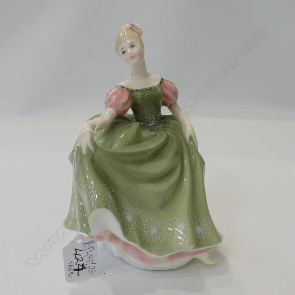 R/DOULTON FIGURE MICHELE + BOX Image 1++