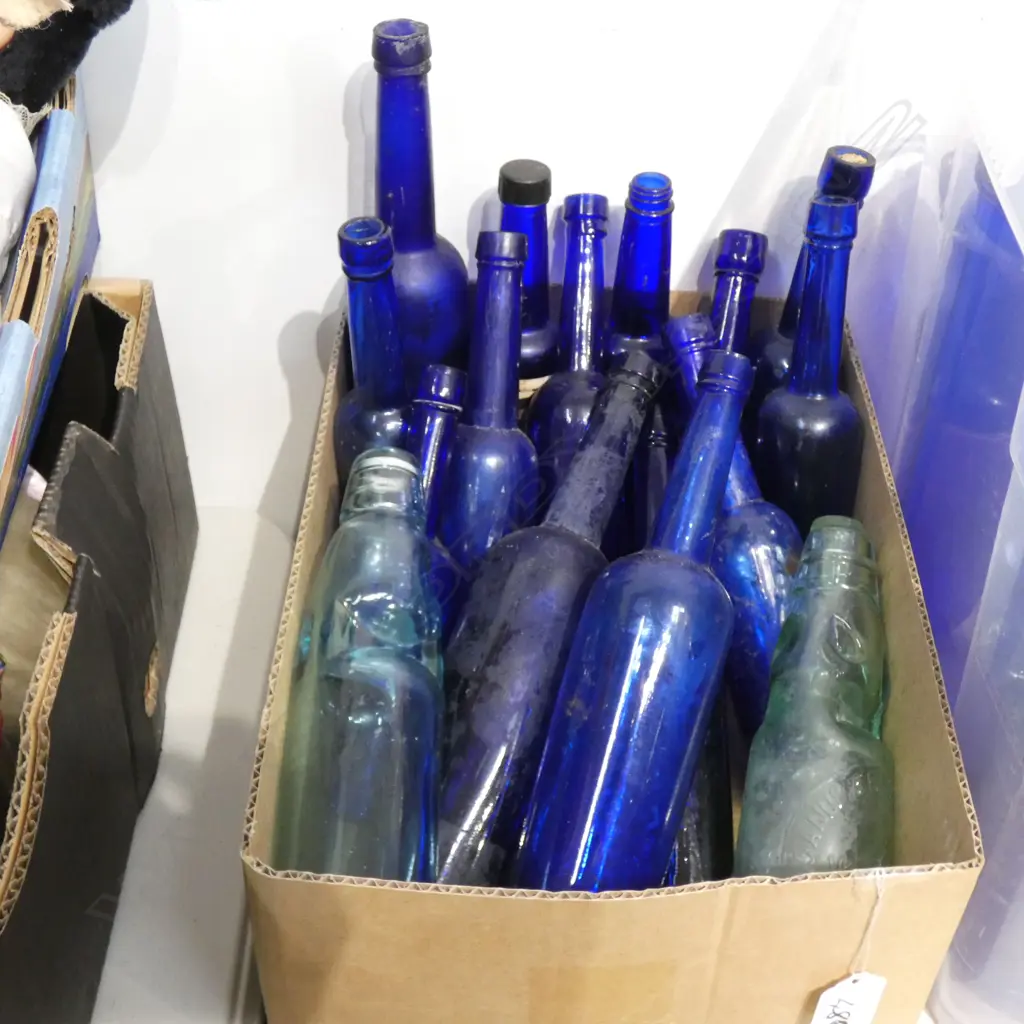 BOX COBALT BLUE CASTOR OIL BOTTLES & 2 MARBLE BOTTLES Image 1++