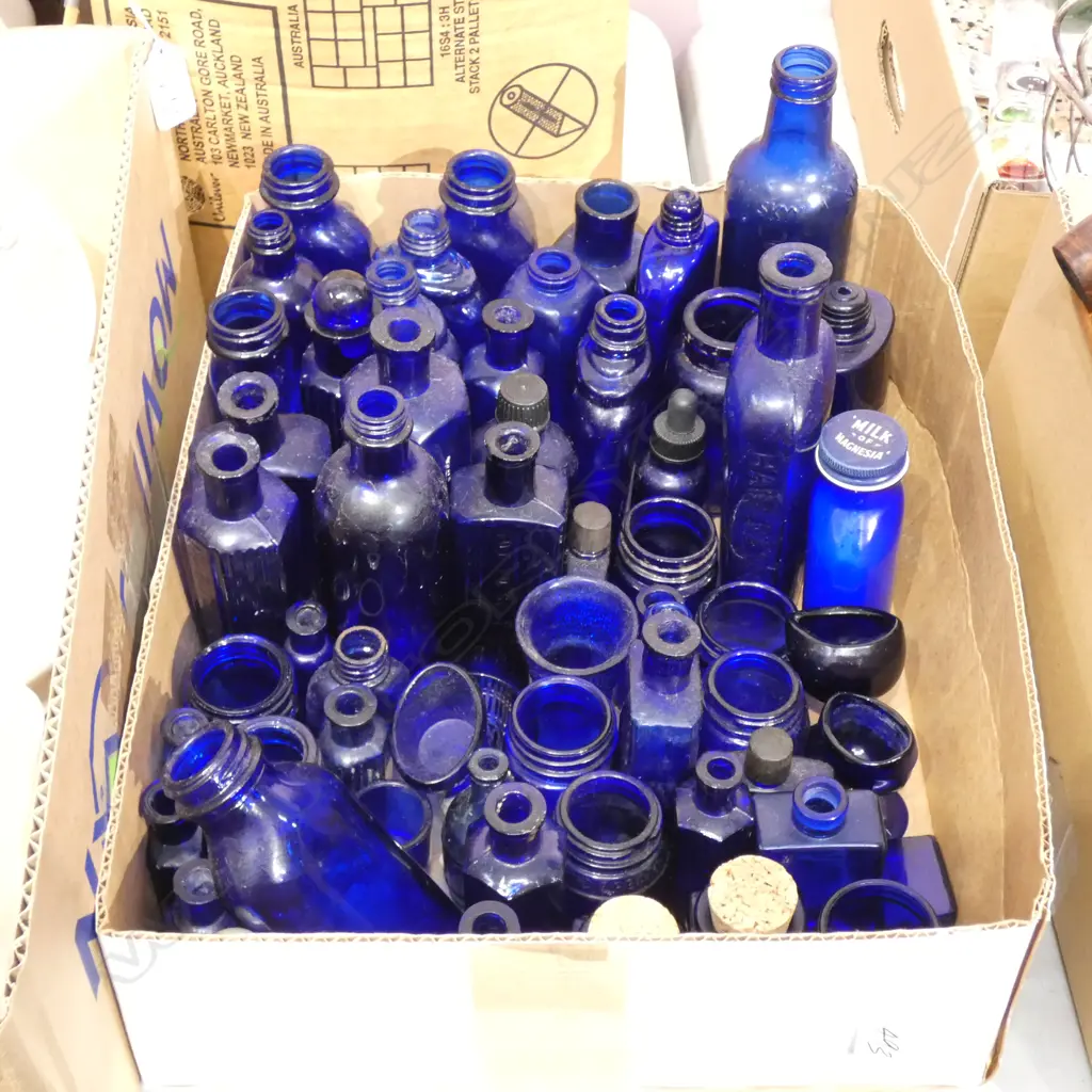 BOX COBALT BLUE BOTTLES Image 1++