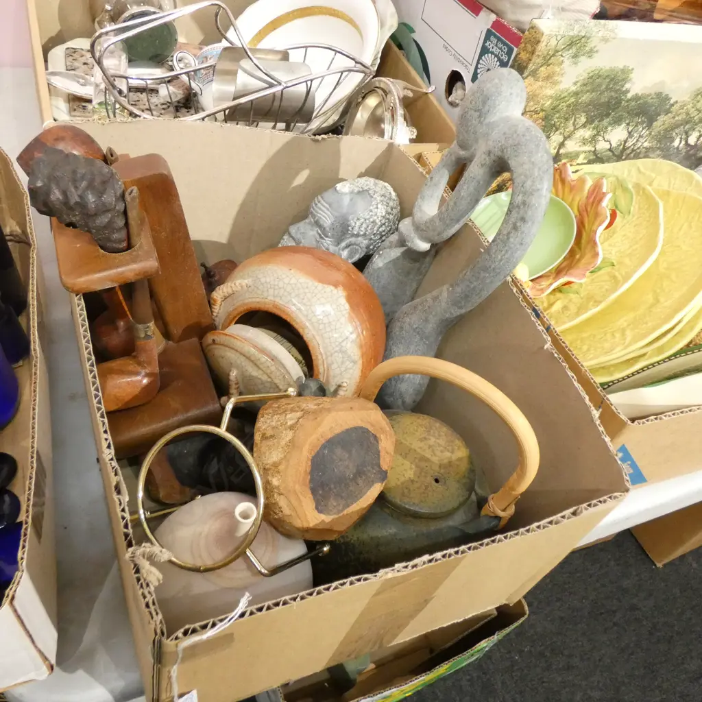 BOX LOT ASST CERAMICS ETC Image 1++