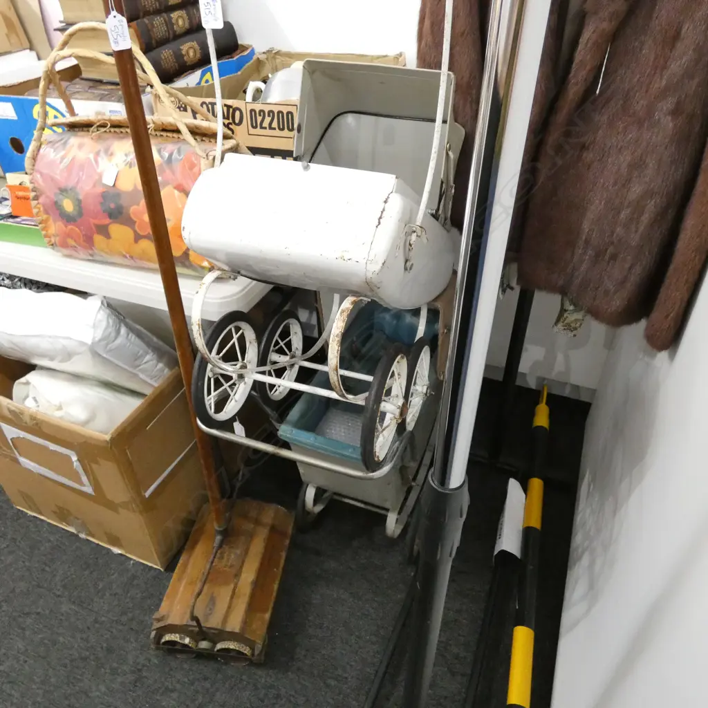  2 METAL PRAMS + ENSIGN CARPET SWEEPER Image 1++
